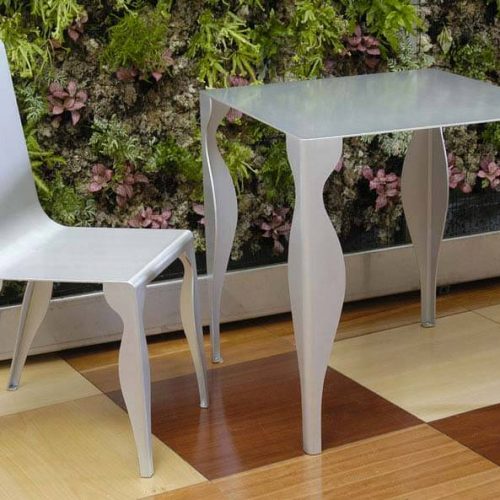 tavolino con sedia in ferro interior design